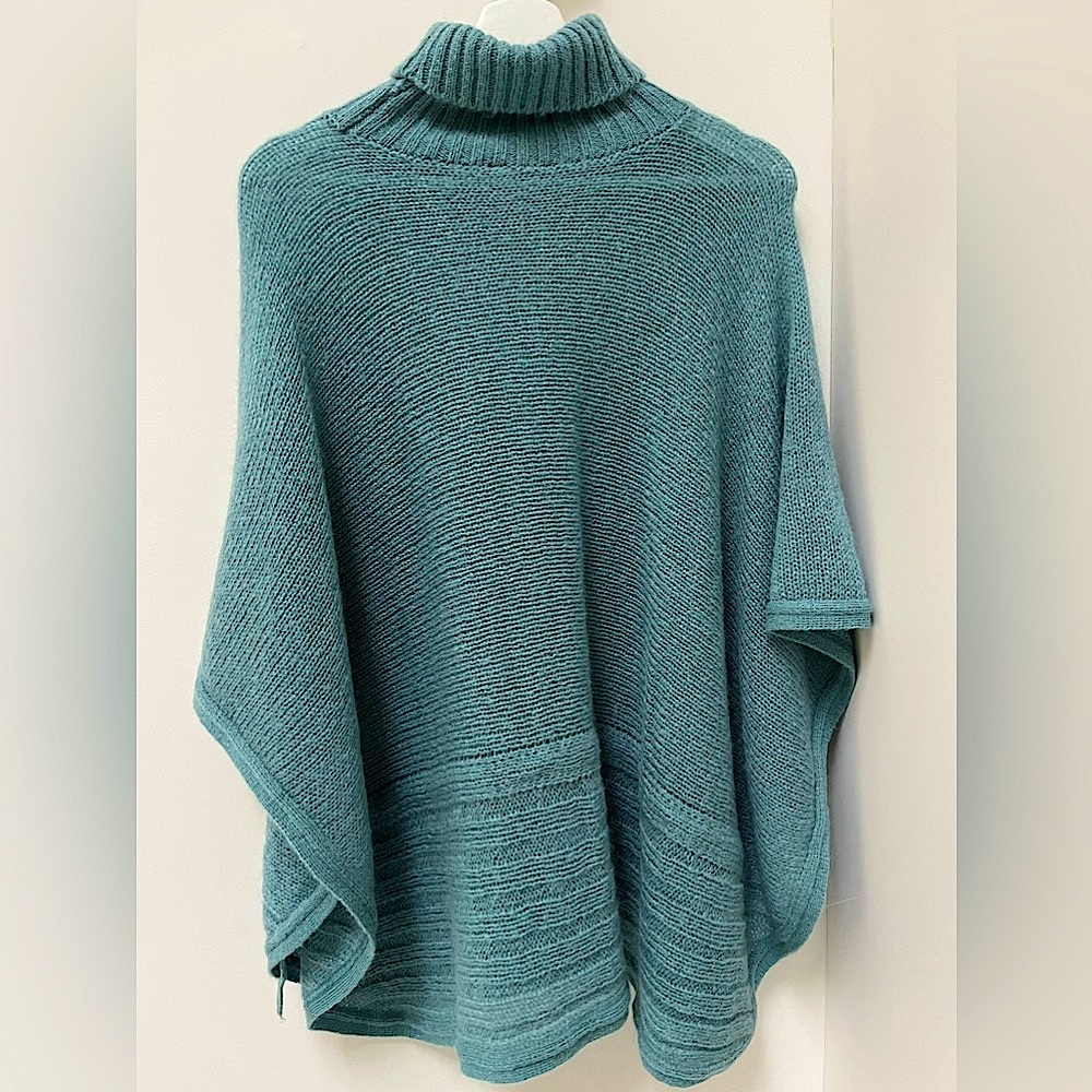 Turtleneck poncho